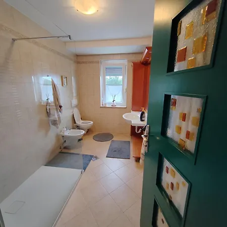 Apartma Frigidum Apartman *